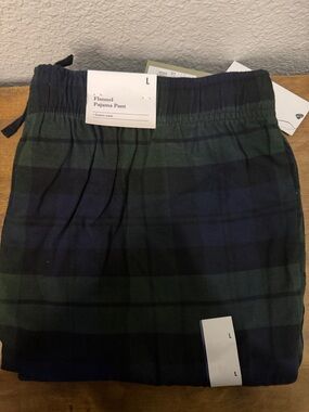Good fellow Plaid  Pajama Pants - Dark Green & Navy Plaid size large
